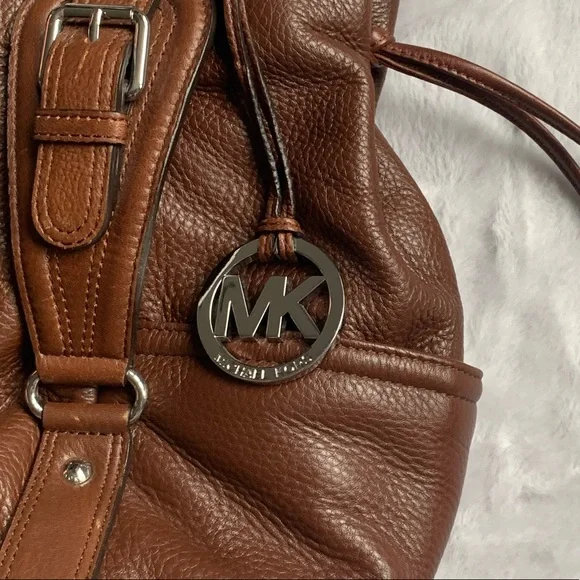 Beautiful brown leather Michael Kors bag. - Picture 5 of 13